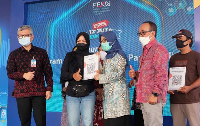 BI-Pemkab Kediri Luncurkan Digitalisasi Pasar Papar, Seluruh Pedagang Layani Transaksi Via QRIS