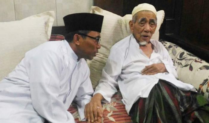 ​Dakwah di Tengah Masyarakat Plural, Dr. KH. Fadholan Musyafak Ingatkan Kejahatan Medsos