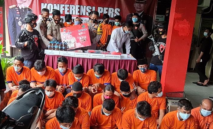 Operasi Pekat, Polres Bangkalan Berhasil Ungkap 16 Kasus Premanisme dan 4 Kasus Narkoba Operasi Pekat, Polres Bangkalan Berhasil Ungkap 16 Kasus Premanisme dan 4 Kasus Narkoba