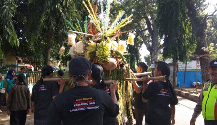 Bancakaan Kayon, Ritual 50 Tahunan Warga Bejagung Tuban Bancakaan Kayon, Ritual 50 Tahunan Warga Bejagung Tuban