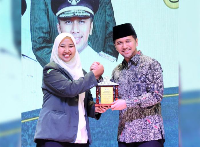 Pentingnya Peran Pelajar Putri dalam Isu Strategis, Ini Kata Wagub Emil Dardak Pentingnya Peran Pelajar Putri dalam Isu Strategis, Ini Kata Wagub Emil Dardak