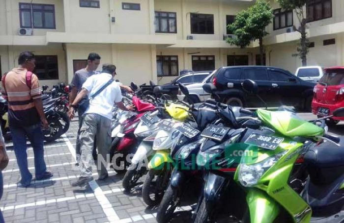 Polres Situbondo Kembali Amankan 14 Sepeda Motor Diduga Hasil Kejahatan Polres Situbondo Kembali Amankan 14 Sepeda Motor Diduga Hasil Kejahatan