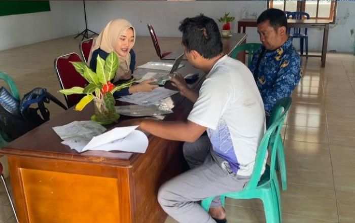 Warga Madiun Pelanggan JKN Gak Perlu Datang ke Kantor, Tim BPJS Keliling Bakal Kujungi Desa Warga Madiun Pelanggan JKN Gak Perlu Datang ke Kantor, Tim BPJS Keliling Bakal Kujungi Desa