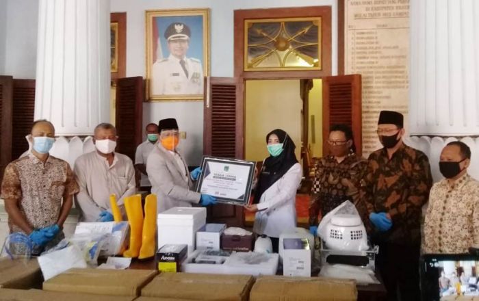 Percepat Swab Test, Pemkab Pasuruan Terima Bantuan 1 Unit Mesin PCR dari PT HM Sampoerna