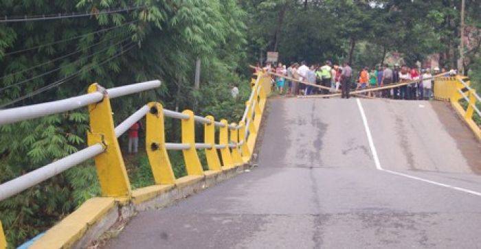 Jembatan Putus, Lalin Trenggalek-Ponorogo Terganggu