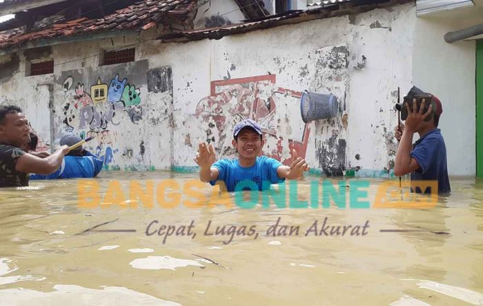 Bupati Ungkap Banjir di Sampang Karena Kapasitas Sungai Tidak Memadai
