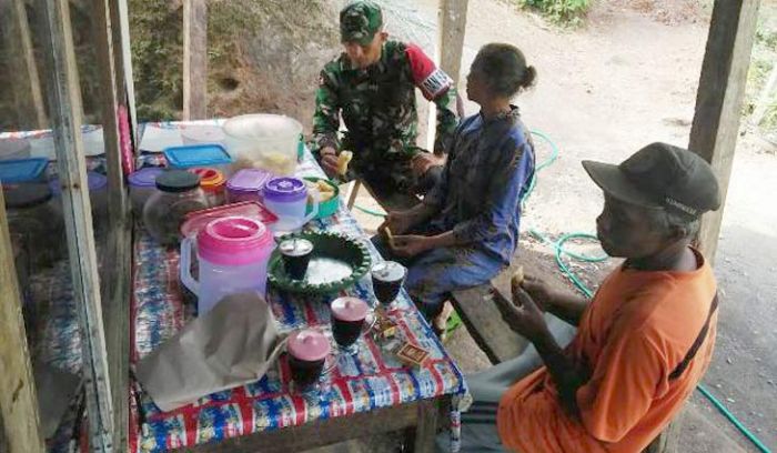 Satgas TMMD Kodim Trenggalek Bantu Sosialisasikan Program KB Satgas TMMD Kodim Trenggalek Bantu Sosialisasikan Program KB