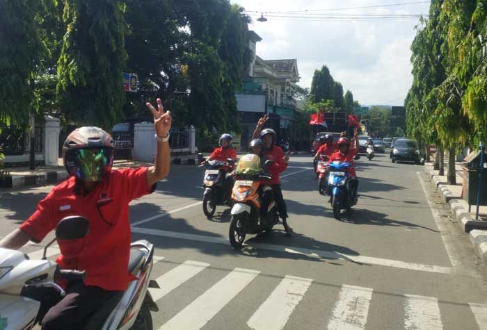 Menangkan Gus Ipul-Puti, PAC DPC PDIP Trenggalek Kampanye Ledang Serempak Hingga Pelosok Desa Menangkan Gus Ipul-Puti, PAC DPC PDIP Trenggalek Kampanye Ledang Serempak Hingga Pelosok Desa
