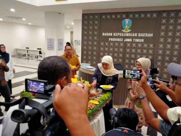 Usai Taushiah Depan Wali Murid, Kiai Asep Pimpin Istighatsah Peresmian Kantor BKD Jatim 