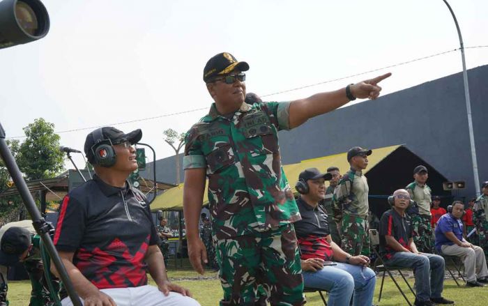 Selain Mencegah Stunting, Pangdam V/Brawijaya Ajak Media Jaga Jatim Tetap Kondusif Selain Mencegah Stunting, Pangdam V/Brawijaya Ajak Media Jaga Jatim Tetap Kondusif