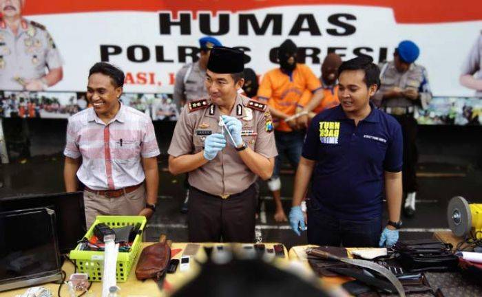 Polres Gresik Gulung 3 Bandit Spesialis Tembak Ban Mobil Polres Gresik Gulung 3 Bandit Spesialis Tembak Ban Mobil