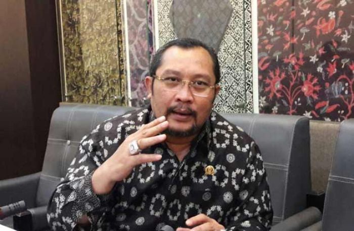 Pansus RPJMD Temukan Kejanggalan terkait Badan Penghubung dan Bakorwil Pansus RPJMD Temukan Kejanggalan terkait Badan Penghubung dan Bakorwil