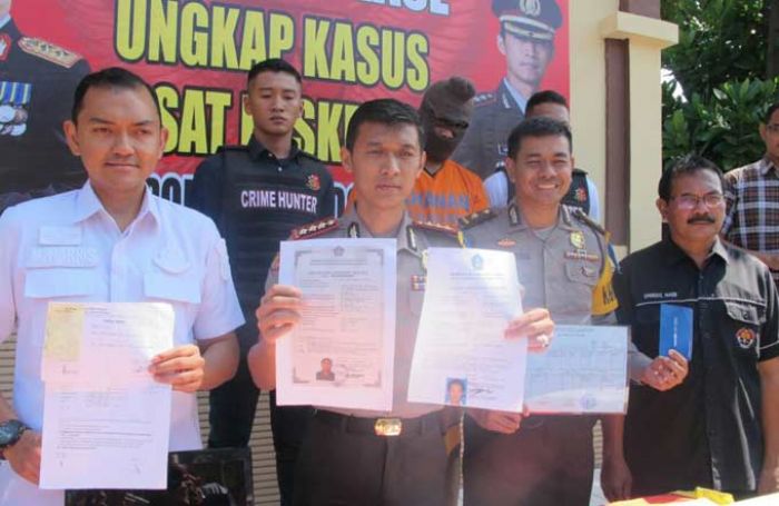 Palsukan Dokumen Resmi, Warga Kebonsari Sidoarjo Dibekuk Polisi Palsukan Dokumen Resmi, Warga Kebonsari Sidoarjo Dibekuk Polisi