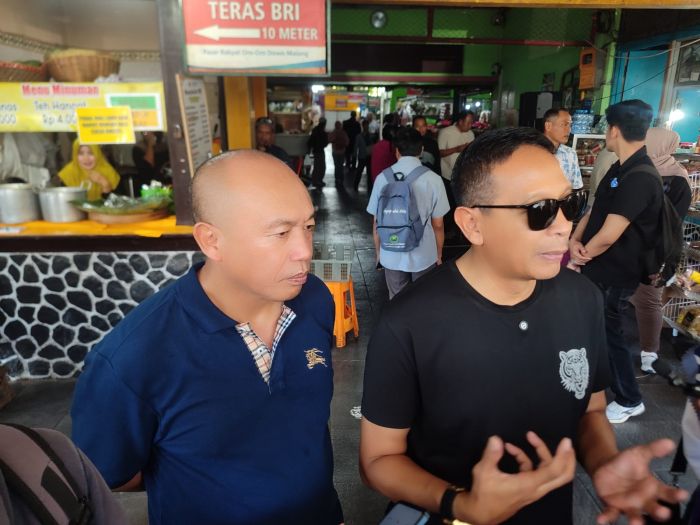 Kunjungi Pasar Oro-Oro Dowo, Wali Kota Malang Ungkap Faktor Daya Tarik ini Kunjungi Pasar Oro-Oro Dowo, Wali Kota Malang Ungkap Faktor Daya Tarik ini