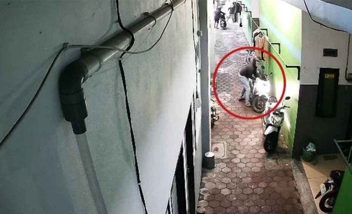 Rumah Kos Belakang Umsida Disatroni Maling, 1 Motor Raib Rumah Kos Belakang Umsida Disatroni Maling, 1 Motor Raib