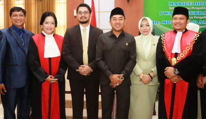 Wakil Wali Kota Pasuruan Hadiri Pelantikan Ketua PN Wakil Wali Kota Pasuruan Hadiri Pelantikan Ketua PN