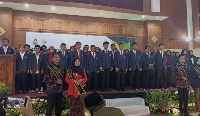 Pengurus Ormawa Tingkat Faud IAIN Madura Periode Tahun 2022-2023 Resmi Dilantik Pengurus Ormawa Tingkat Faud IAIN Madura Periode Tahun 2022-2023 Resmi Dilantik