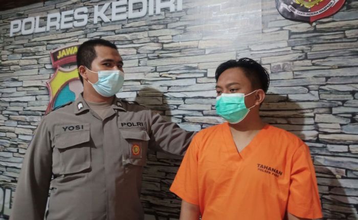 Diduga Gelapkan Uang Rp 106.880.000, Pemuda Banjaran Ditangkap Unit Reskrim Polsek Pare Diduga Gelapkan Uang Rp 106.880.000, Pemuda Banjaran Ditangkap Unit Reskrim Polsek Pare