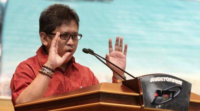 PDIP Buka Peluang Risma Maju dalam Pilgub DKI Jakarta PDIP Buka Peluang Risma Maju dalam Pilgub DKI Jakarta