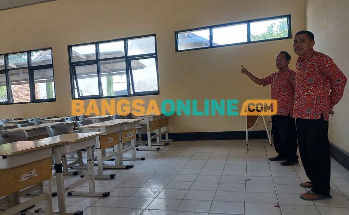 Rehab Ruang Kelas di SMPN 1 Kutorejo Mojokerto Rampung