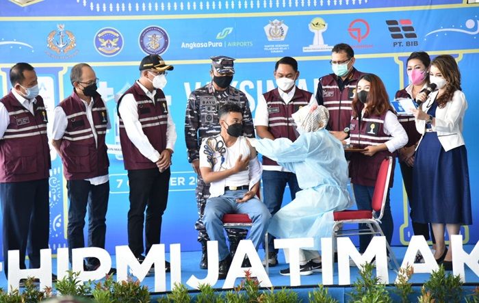 Dukung Percepatan Vaksinasi di Sidoarjo, Bupati Gus Muhdlor Beri Apresiasi Hipmi Jawa Timur Dukung Percepatan Vaksinasi di Sidoarjo, Bupati Gus Muhdlor Beri Apresiasi Hipmi Jawa Timur