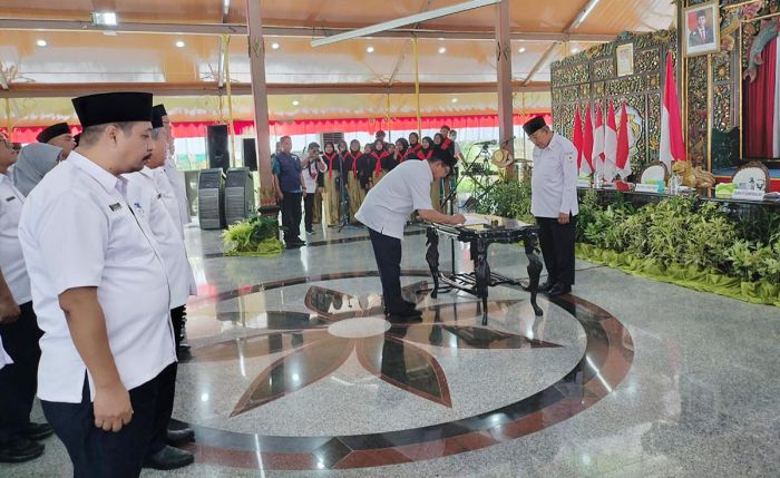 Hadiri Pelantikan Pengurus PMI Bangkalan, ini Pesan Plt Bupati Mohni Hadiri Pelantikan Pengurus PMI Bangkalan, ini Pesan Plt Bupati Mohni