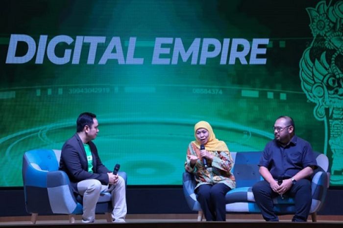 ​Gubernur Khofifah Ingatkan Pentingnya Literasi Digital dan Media bagi  Masyarakat