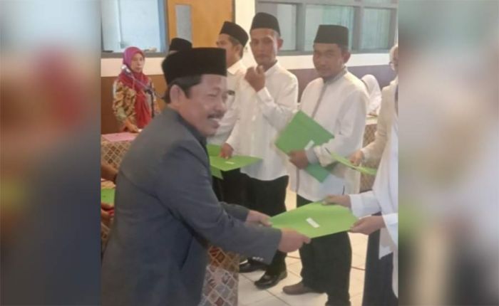 Sunat Dana BOP untuk Pesantren, Plt. Kepala Kemenag Kota Pasuruan Ditetapkan Tersangka Sunat Dana BOP untuk Pesantren, Plt. Kepala Kemenag Kota Pasuruan Ditetapkan Tersangka