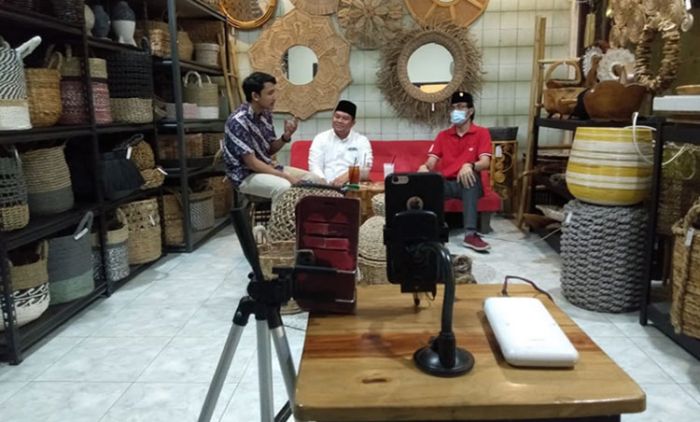 Gunakan Media Sosial, Tokoh-Tokoh Milenial Ceritakan Kebaikan Eri-Armuji Gunakan Media Sosial, Tokoh-Tokoh Milenial Ceritakan Kebaikan Eri-Armuji