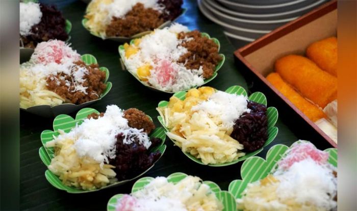 5 Kuliner Legendaris Khas Solo yang Tidak akan Mengecewakan 5 Kuliner Legendaris Khas Solo yang Tidak akan Mengecewakan