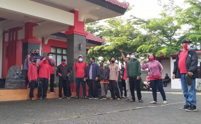 Diputus Kontrak Sepihak, Karyawan Kebersihan Outsourcing Demo Kantor DLH, Dampak Pilkada? Diputus Kontrak Sepihak, Karyawan Kebersihan Outsourcing Demo Kantor DLH, Dampak Pilkada?