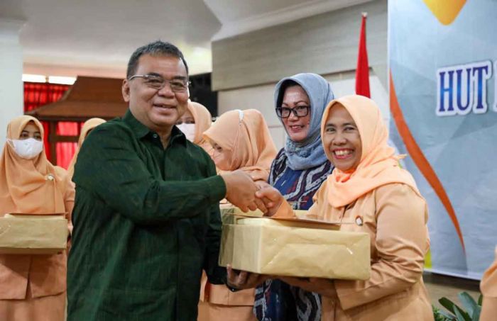 DWP Kota Kediri Peringati HUT ke-23 dengan Aksi Sosial untuk Korban Gempa di Cianjur DWP Kota Kediri Peringati HUT ke-23 dengan Aksi Sosial untuk Korban Gempa di Cianjur
