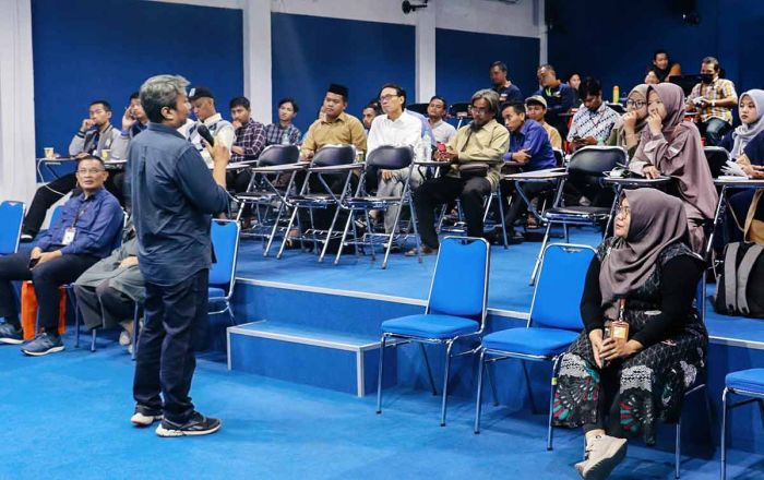 Workshop Stikosa-AWS dan YDSF: Penguatan Kreativitas Jadi Benteng Pertahanan