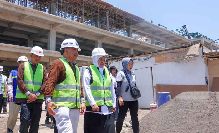 Gubernur Khofifah Sebut RSUD Mohammad Noer Pamekasan Jadi RS Tipe B Pertama di Madura Gubernur Khofifah Sebut RSUD Mohammad Noer Pamekasan Jadi RS Tipe B Pertama di Madura