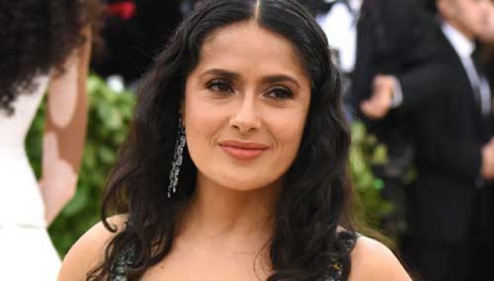 ​Salma Hayek, Usia Setengah Abad Masih Seksi, Ini Fotonya