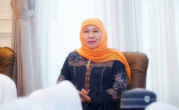 Nyaman Gandeng Emil Dardak, Khofifah Maju Lagi di Pilgub Jatim 2024 Nyaman Gandeng Emil Dardak, Khofifah Maju Lagi di Pilgub Jatim 2024