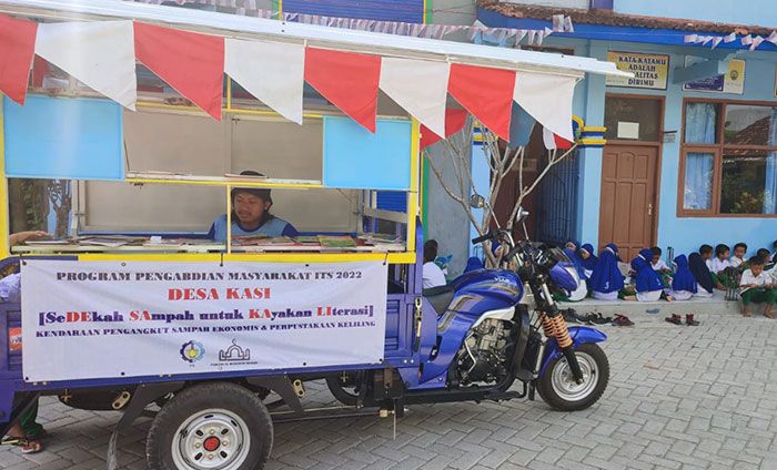 Prihatin Masalah Lingkungan dan Sosial, Mahasiswa KKN Abmas ITS Launching Program ini di Lamongan Prihatin Masalah Lingkungan dan Sosial, Mahasiswa KKN Abmas ITS Launching Program ini di Lamongan