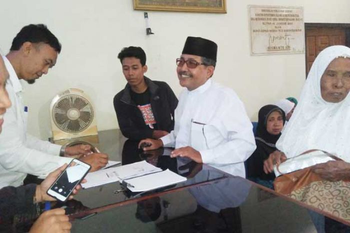 130 Calon Jamaah Haji Kabupaten Blitar akan Ikuti Pelunasan BPIH Tahap Kedua 130 Calon Jamaah Haji Kabupaten Blitar akan Ikuti Pelunasan BPIH Tahap Kedua