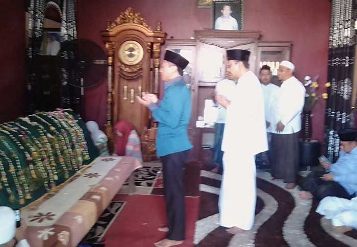 Habib Abdullah bin Muhammad Al Haddad dan Gus Ipul Takziah ke Ra Lilur