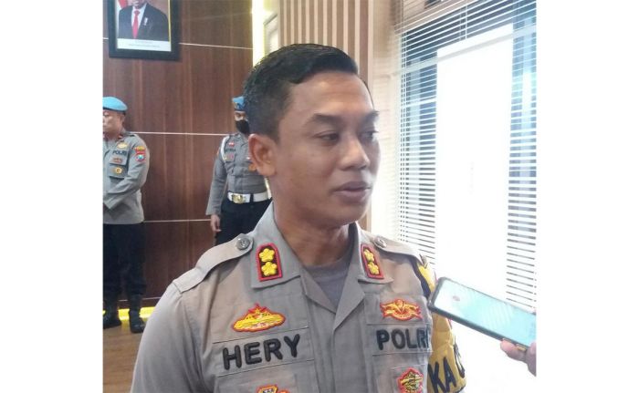 Kapolres Jember Imbau Masyarakat Tak Termakan Hoax Isu Penculikan Anak Kapolres Jember Imbau Masyarakat Tak Termakan Hoax Isu Penculikan Anak