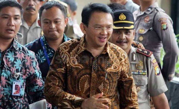 Sempat Pingsan, KPK akan Bandingkan Keterangan Ahok dengan Laporan BPK Sempat Pingsan, KPK akan Bandingkan Keterangan Ahok dengan Laporan BPK
