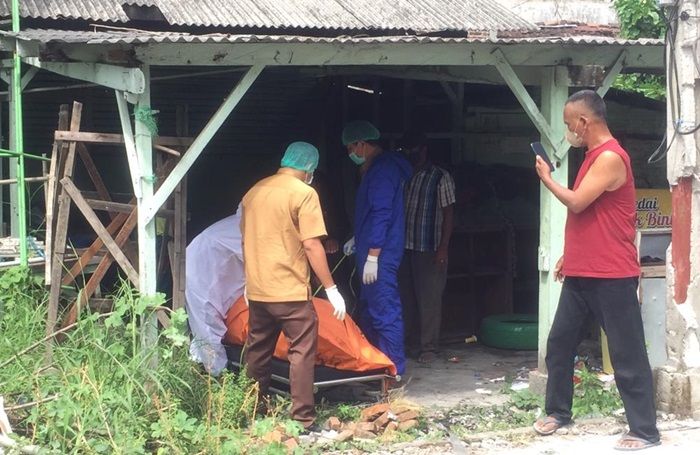 Polisi Masih Dalami Identitas Penemuan Mayat Mr X di Bekas Warkop Banjarpoh Sidoarjo Polisi Masih Dalami Identitas Penemuan Mayat Mr X di Bekas Warkop Banjarpoh Sidoarjo