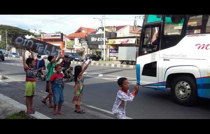 Berburu Telolet, Malah Bahayakan Keselamatan