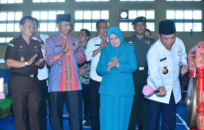 Program 1821 dan Gerakan Lamongan Membaca Resmi Dilaunching Program 1821 dan Gerakan Lamongan Membaca Resmi Dilaunching