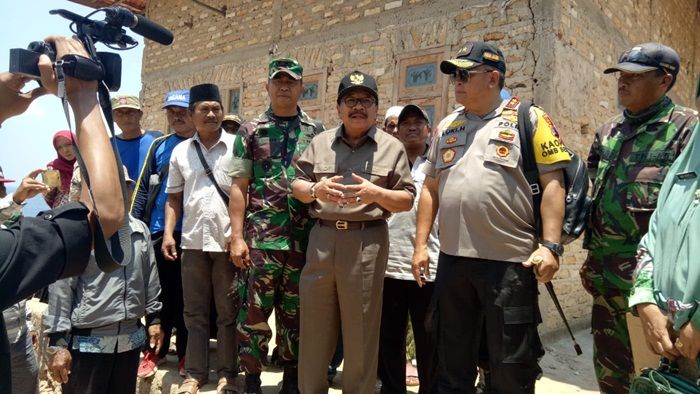 Naik Heli, Kapolda dan Pangdam Dampingi Gubernur Kunjungi Sapudi