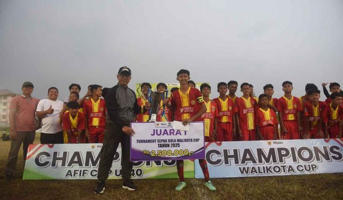 SMPN 2 Kediri Juara Wali Kota Cup 2025, Gus Qowim Dorong Pembinaan Karakter Pelajar