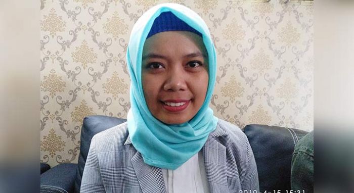 Kepala Toko Indomaret Diduga Peluk dan Cium Anak Buah, Dilaporkan Polisi Kepala Toko Indomaret Diduga Peluk dan Cium Anak Buah, Dilaporkan Polisi