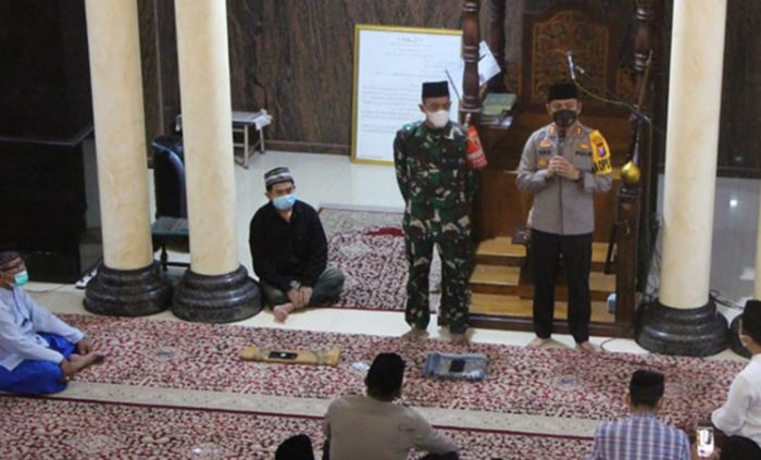 Dandim dan Kapolres Kediri Kota Gelar Giat Santri Gruduk Masjid Panjalu