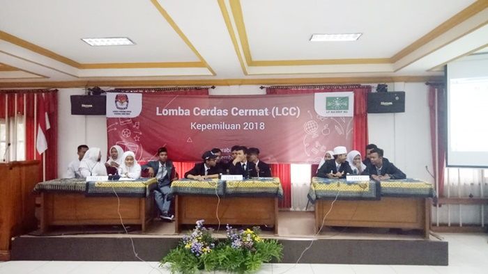 Sosialisasikan Pemilu, KPU Jatim Gelar Lomba Cerdas Cermat Kepemiluan Sosialisasikan Pemilu, KPU Jatim Gelar Lomba Cerdas Cermat Kepemiluan