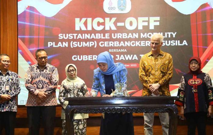 Kick Off Meeting SUMP Gerbangkertosusila Plus, Konektivitas Ungkit Perekonomian di Jawa Timur Kick Off Meeting SUMP Gerbangkertosusila Plus, Konektivitas Ungkit Perekonomian di Jawa Timur